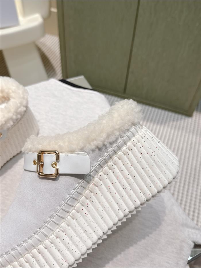 20251128165030621 340